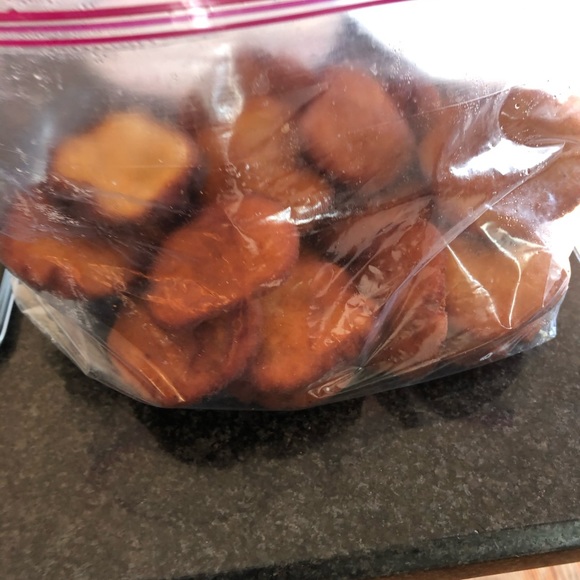 Meet your Posher, Carolyne - Picture 1 of 1